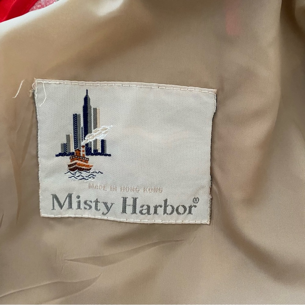Women’s Trench Dress Coat size 8PET Beige w/ red details, tie waist, like new - Picture 11 of 16